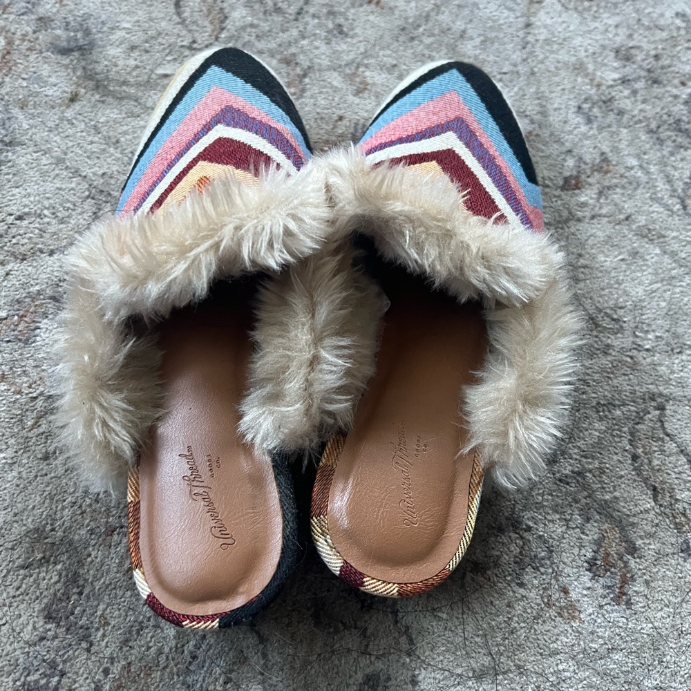 Universal Thread Multicolor Chevron Fur-Trimmed M… - image 8